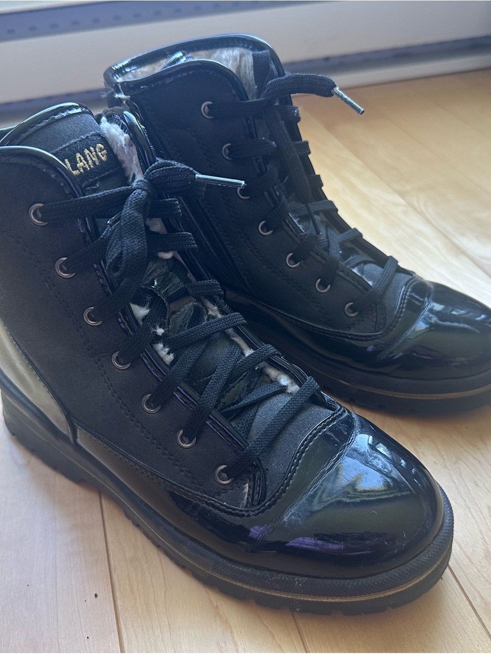 OLANG Black Womens Shearling lined winter Boots - Size 40